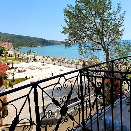 Апартамент Elenite Private Apartments Елените