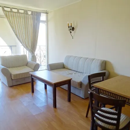 Elenite Private Apartments *