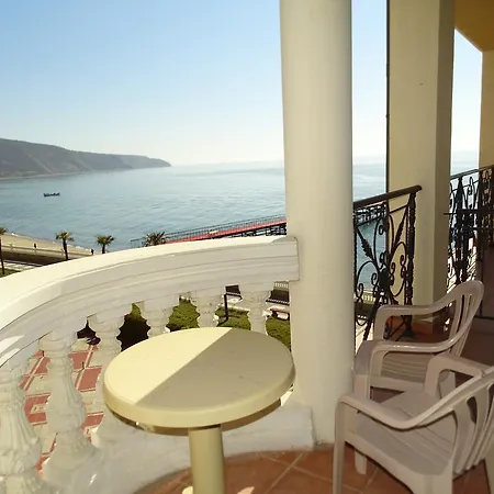 Elenite Private Apartments *