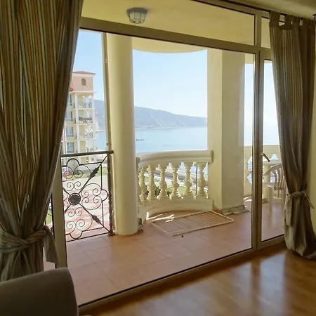 Apartament Elenite Private Apartments *